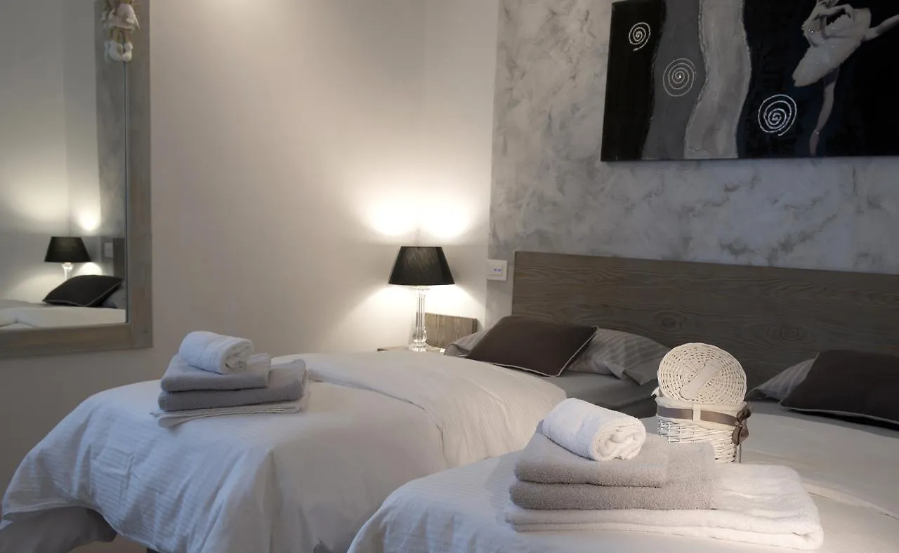 Le Suites - Di Fronte Ospedale Sacro Cuore Negrar 0*,
