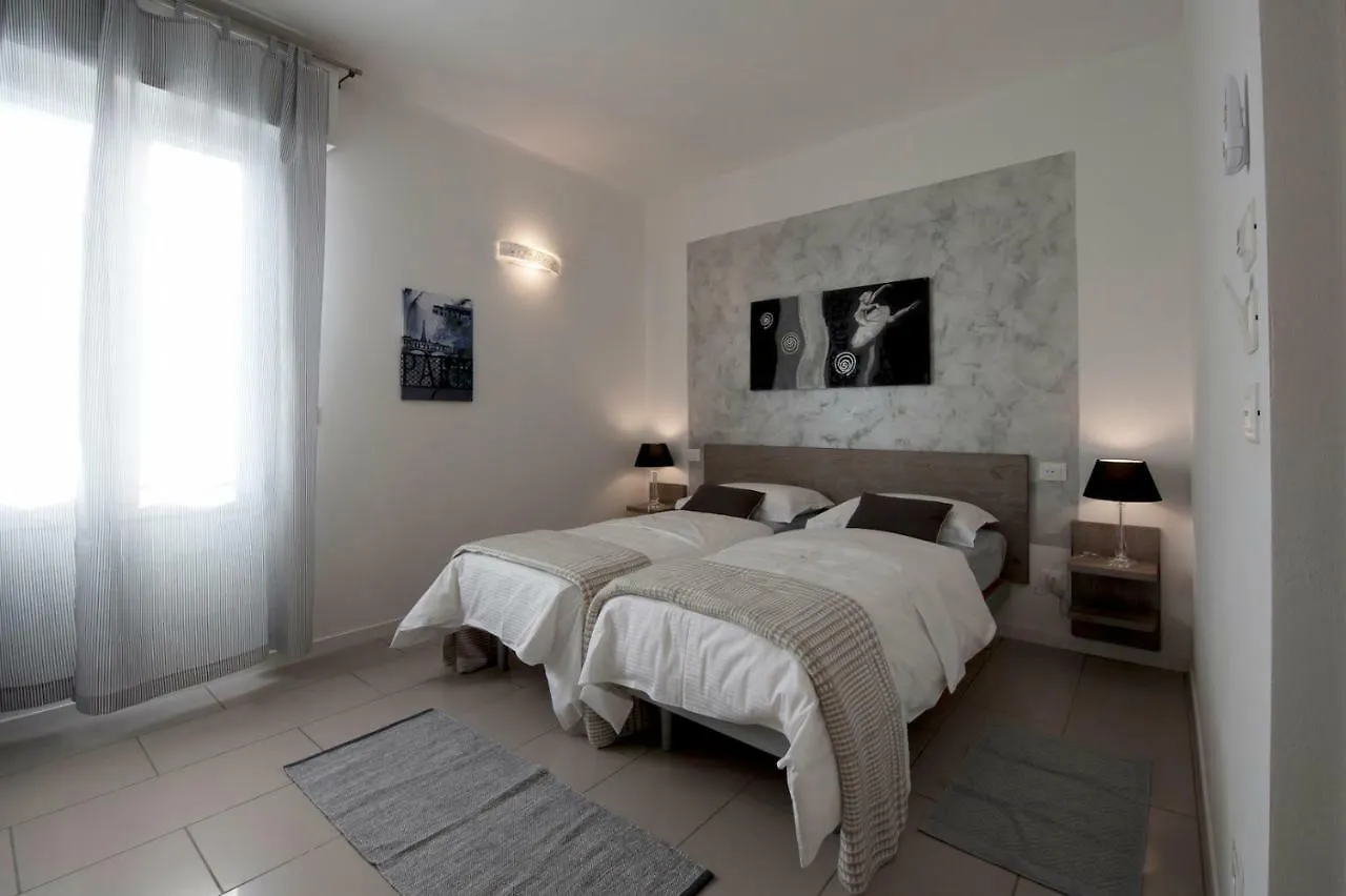 Frühstückspension Le Suites - Di Fronte Ospedale Sacro Cuore Negrar